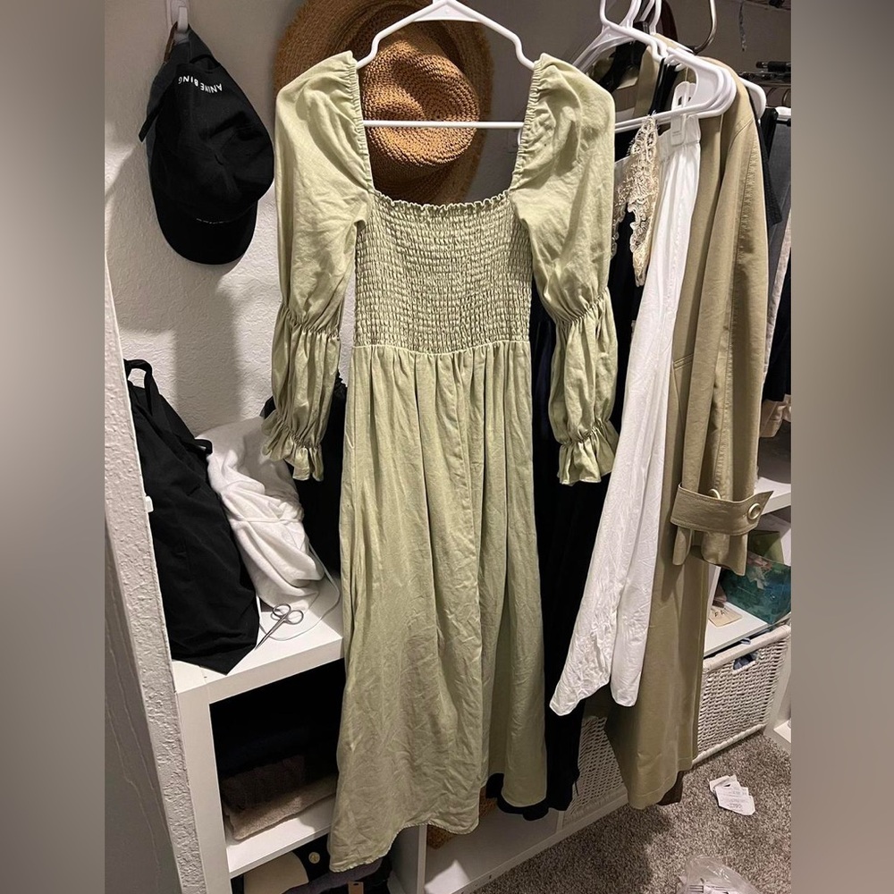 REFORMATION Hyland Linen Dress in Dried Herbs | Size M | Sold Out Blogger Fav! - Picture 4 of 5